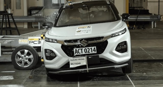 Mới ra mắt Việt Nam, tân binh Suzuki Fronx 'ghi điểm' với đánh giá an toàn 5 sao từ ASEAN NCAP